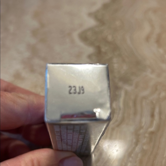 Runway Rogue - Soft Box Crème - Picture 5 of 9